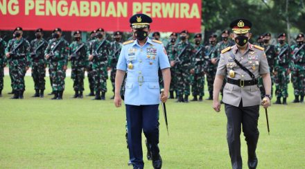 KAPOLRI : SINERGITAS TNI - POLRI KUNCI SUKSES HADAPI ANCAMAN